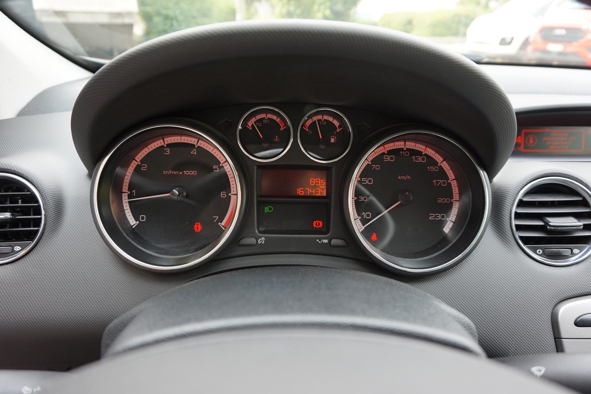 PEUGEOT 308 1.6 16V VTI Active-image-8