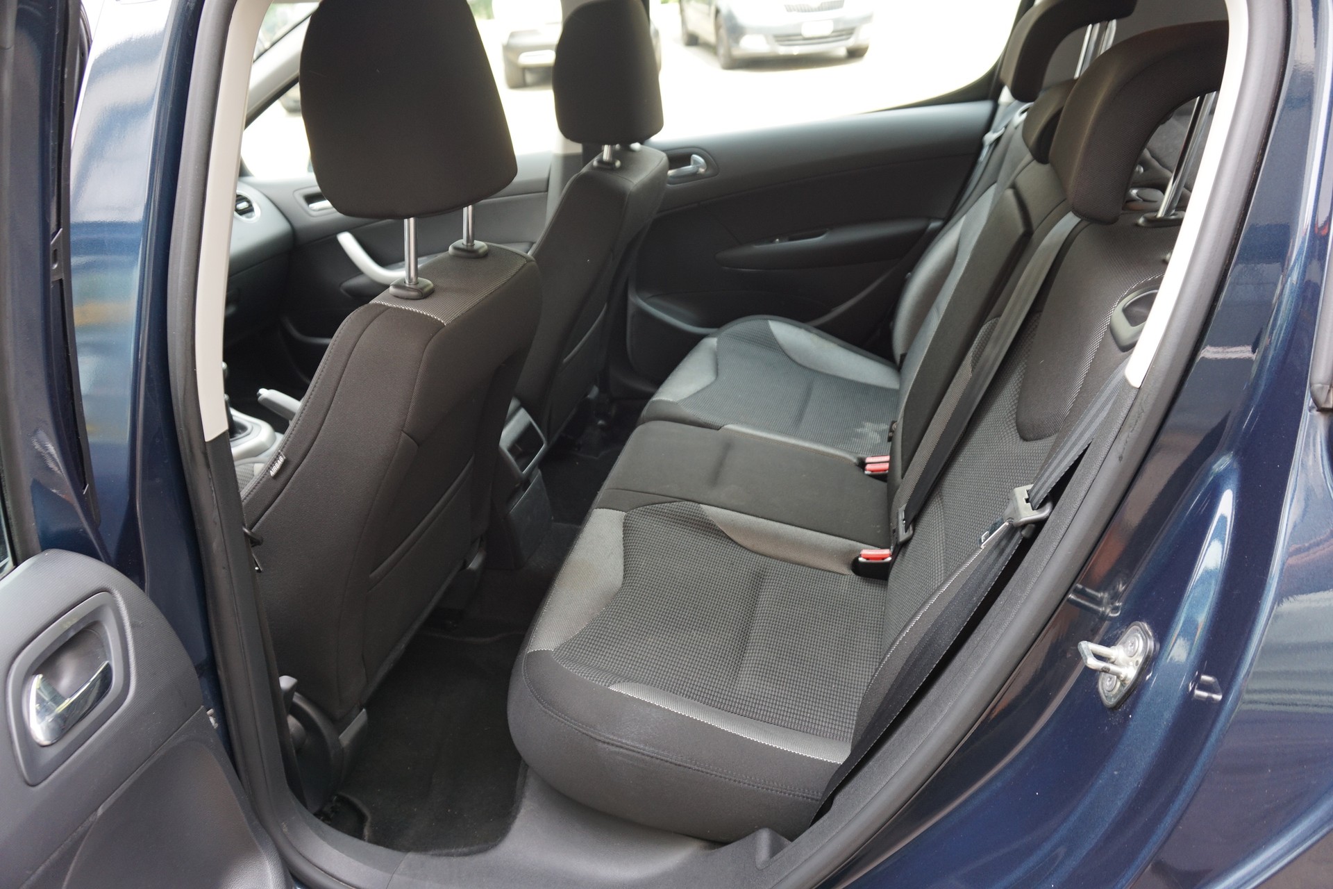 PEUGEOT 308 1.6 16V VTI Active-image-5