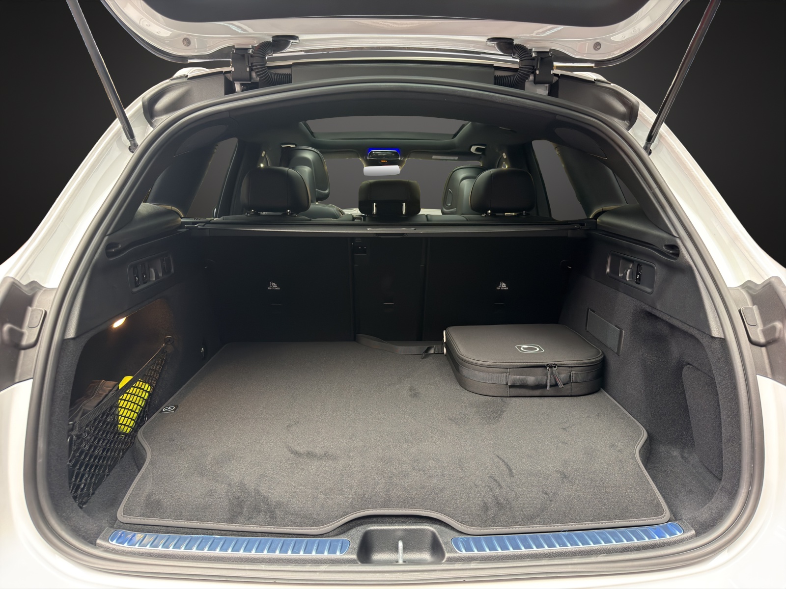 MERCEDES-BENZ GLC 300 e 4MATIC with EQ-Star Hybrid-image-10