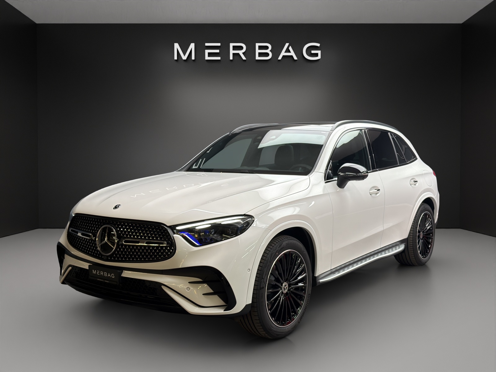 MERCEDES-BENZ GLC 300 e 4MATIC with EQ-Star Hybrid