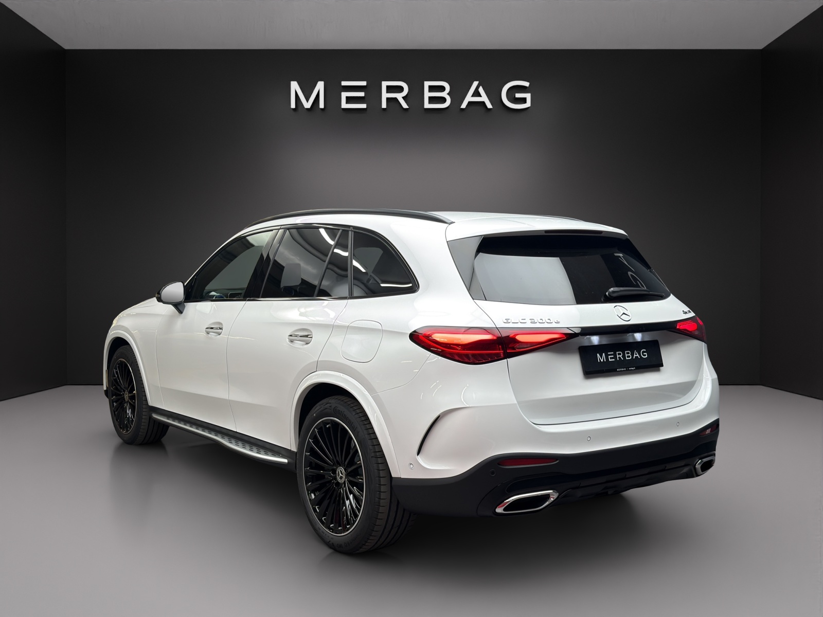 MERCEDES-BENZ GLC 300 e 4MATIC with EQ-Star Hybrid-image-3