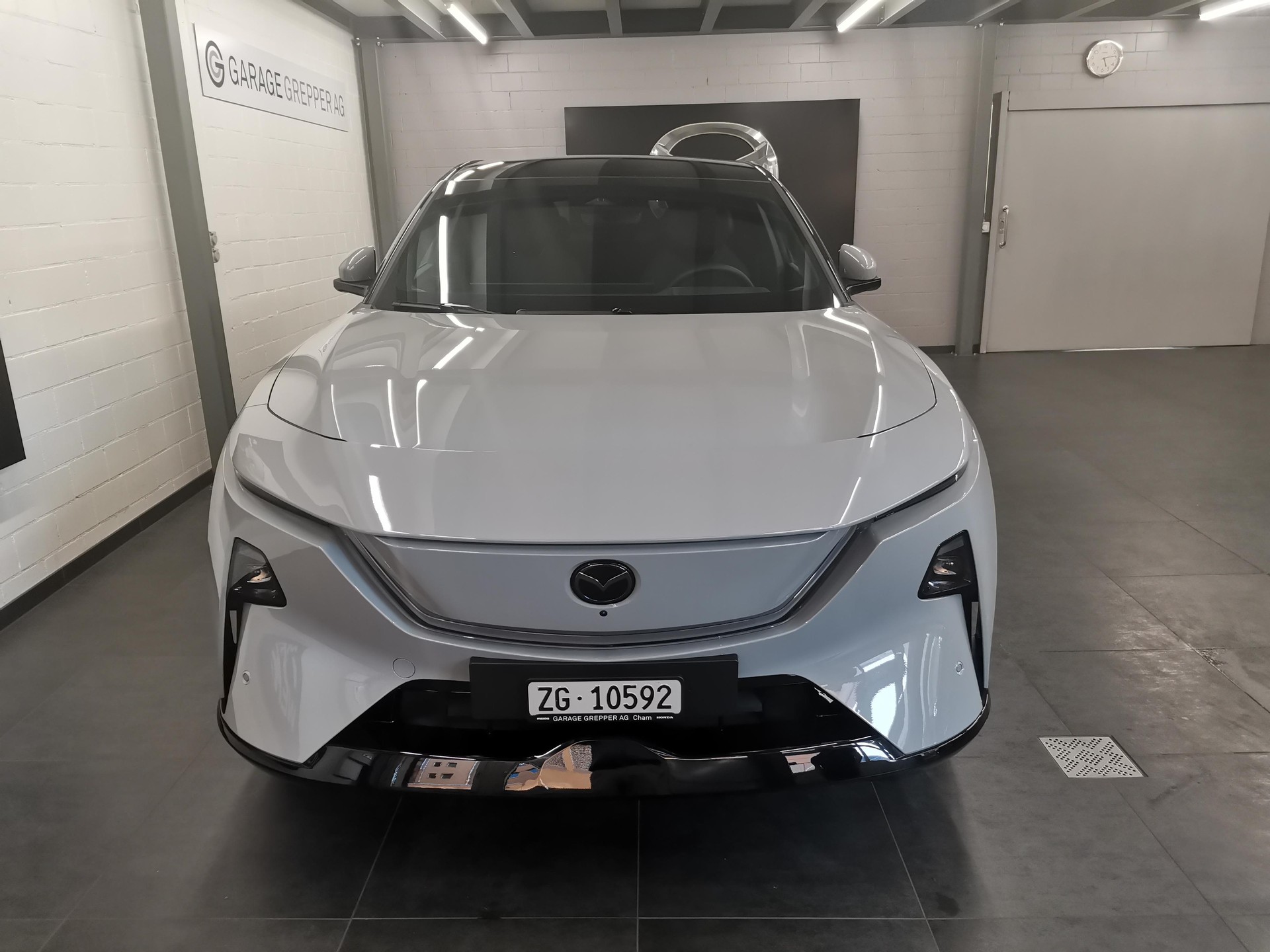 MAZDA CX-6e Takumi-image-1