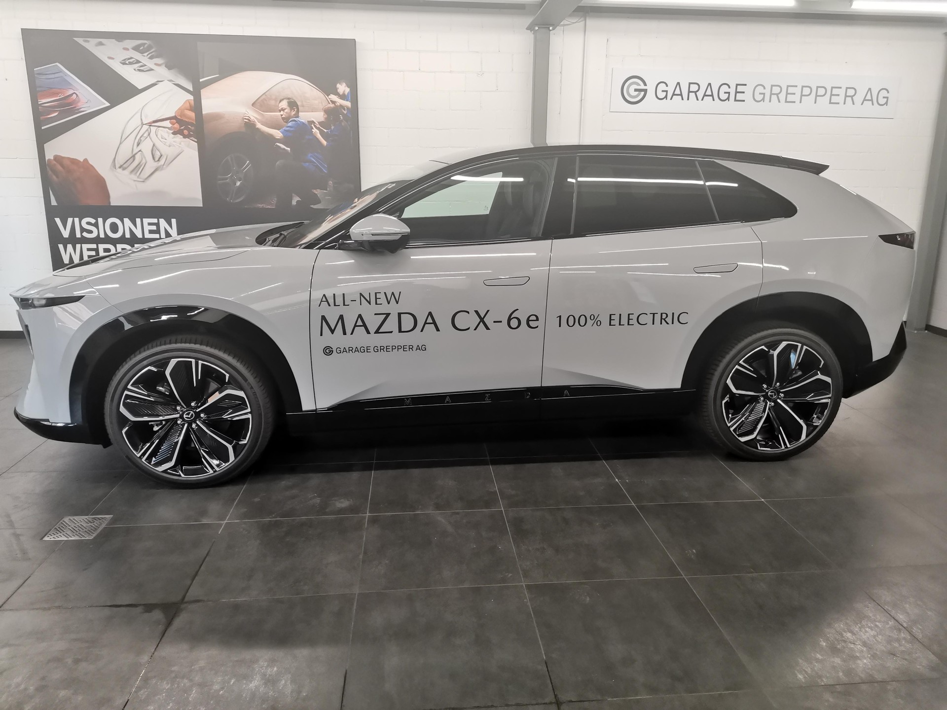 MAZDA CX-6e Takumi-image-2