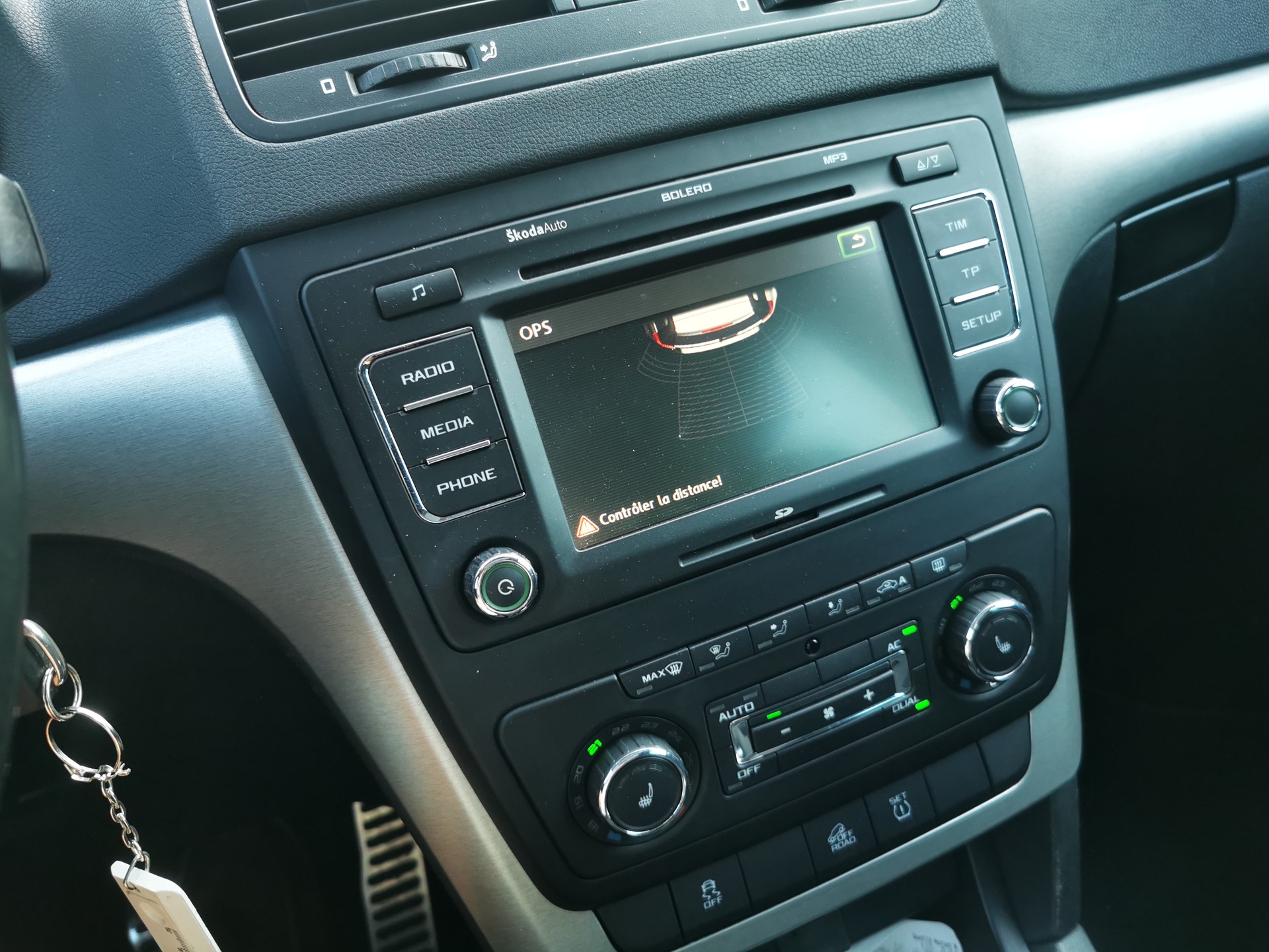 SKODA Yeti 2.0 TDI Ambition 4x4 DSG-image-12