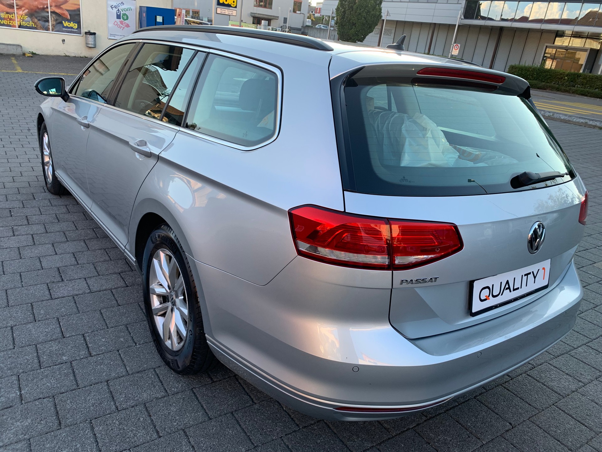 VW Passat Variant 2.0 TDI SCR BMT Comfortline DSG-image-3