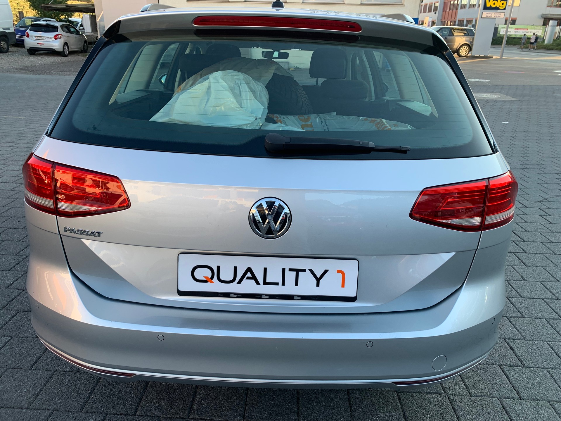 VW Passat Variant 2.0 TDI SCR BMT Comfortline DSG-image-5