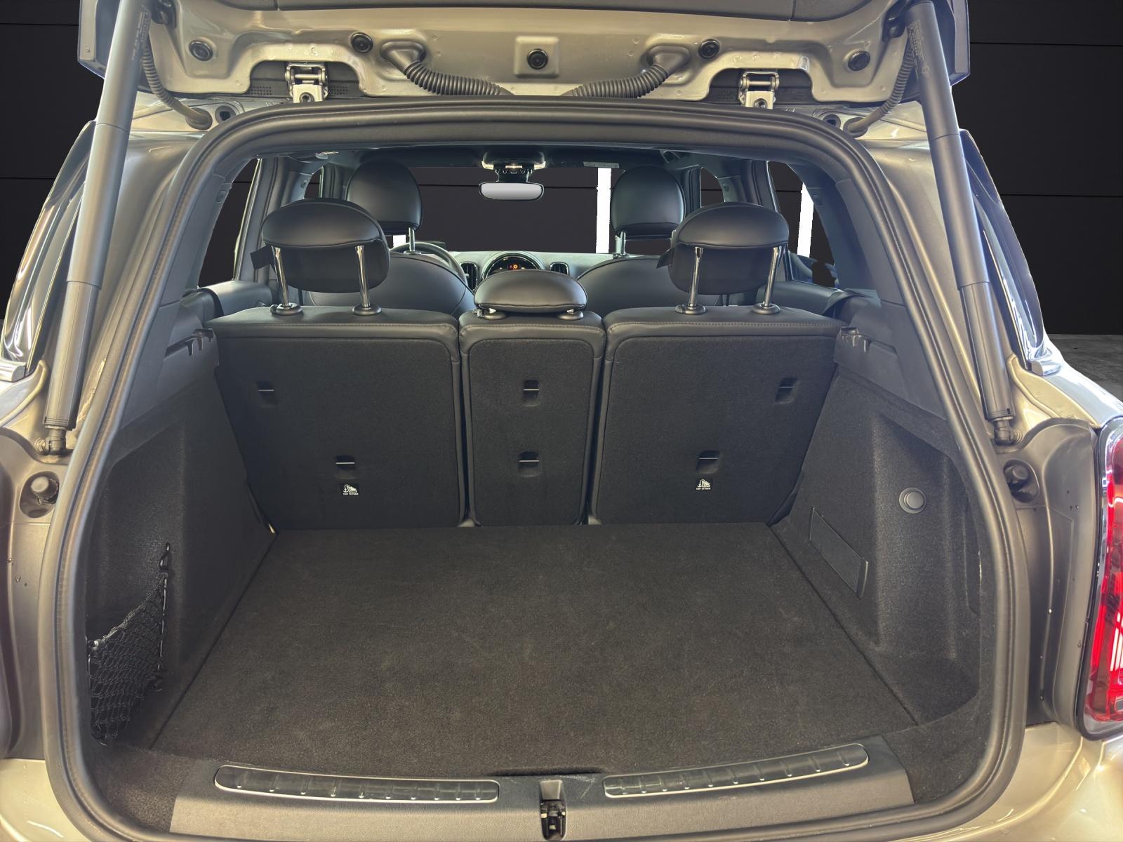 MINI Countryman F60 2.0i John Cooper Works ALL4-image-12