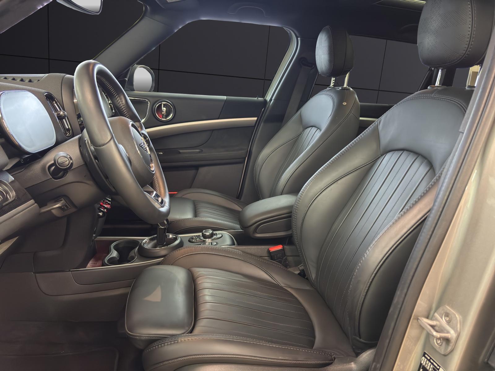 MINI Countryman F60 2.0i John Cooper Works ALL4-image-10