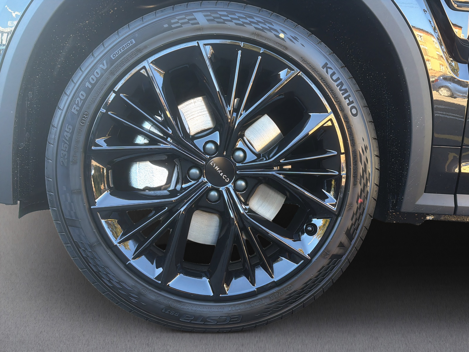 LYNK & CO 01 1.5 PHEV More-image-23