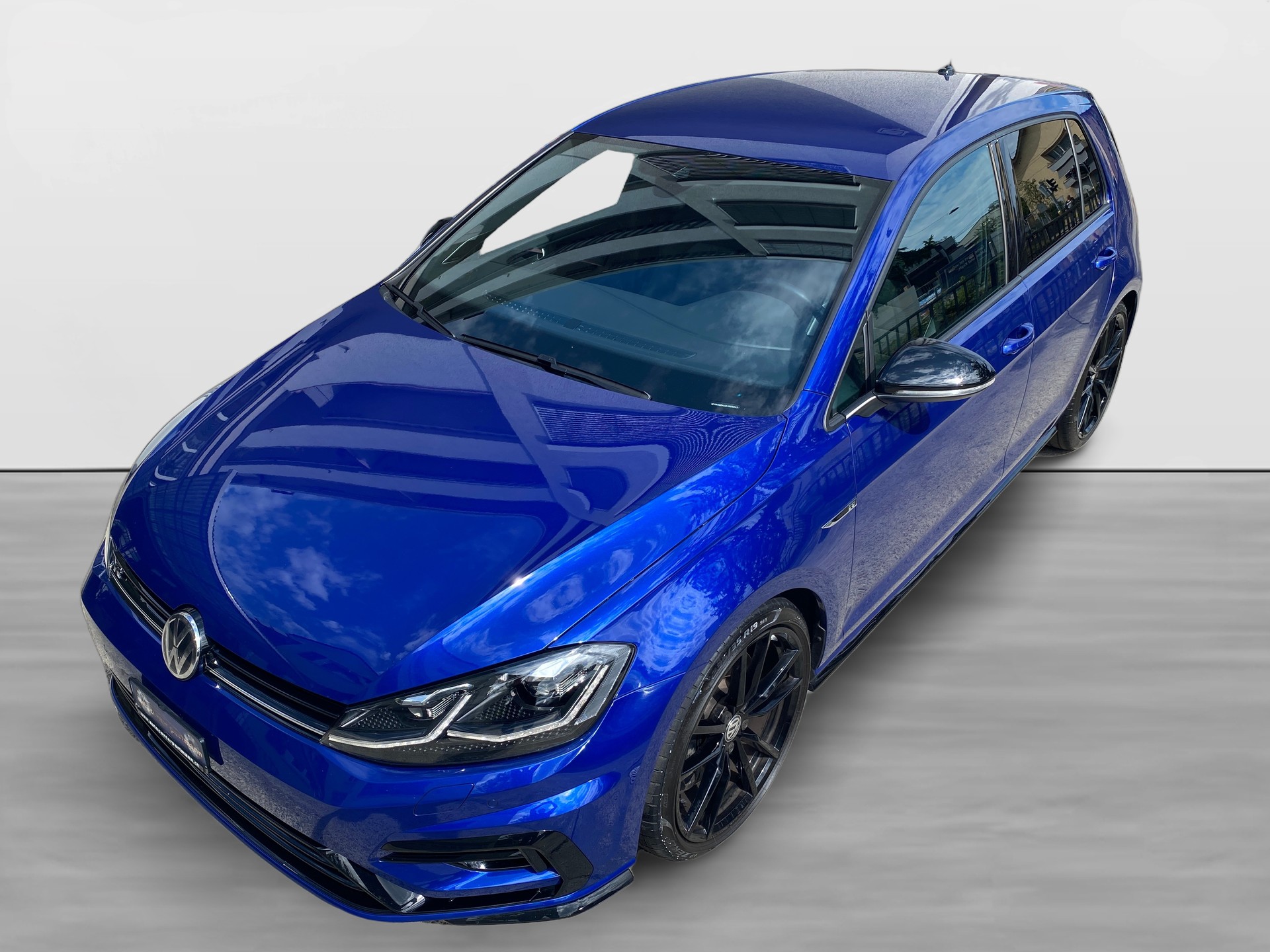 VW Golf 2.0 TSI R 4Motion DSG-image-4