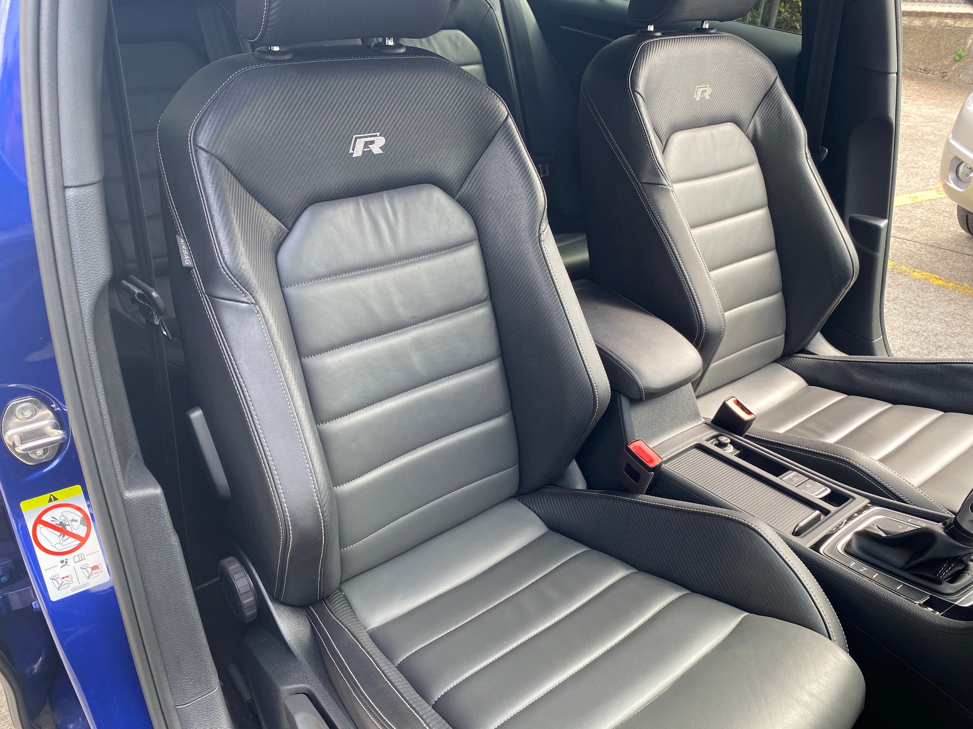 VW Golf 2.0 TSI R 4Motion DSG-image-22