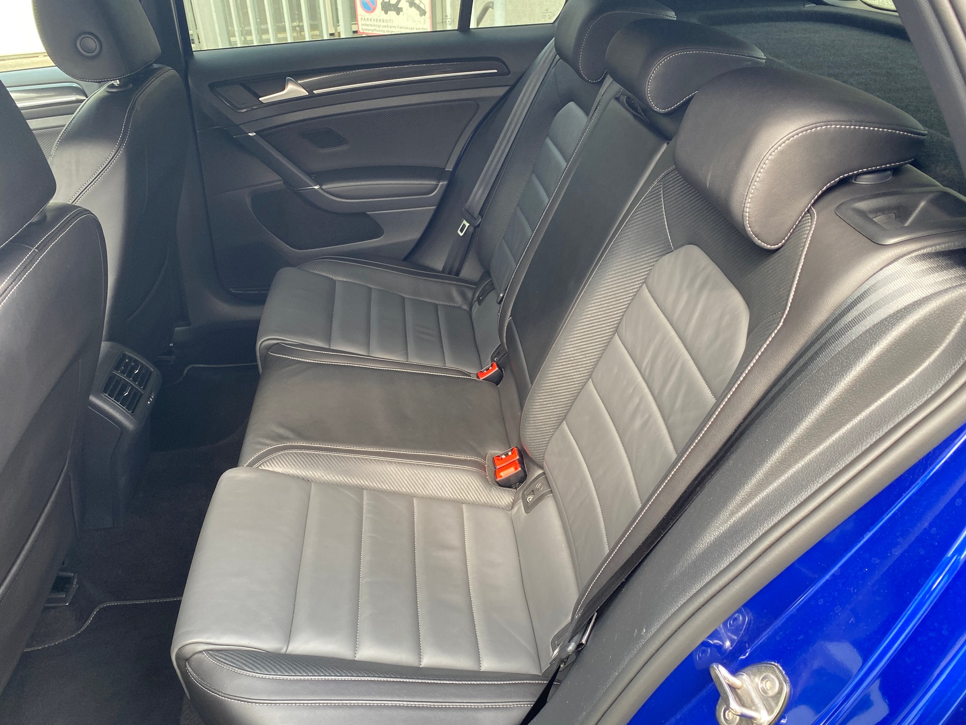 VW Golf 2.0 TSI R 4Motion DSG-image-23