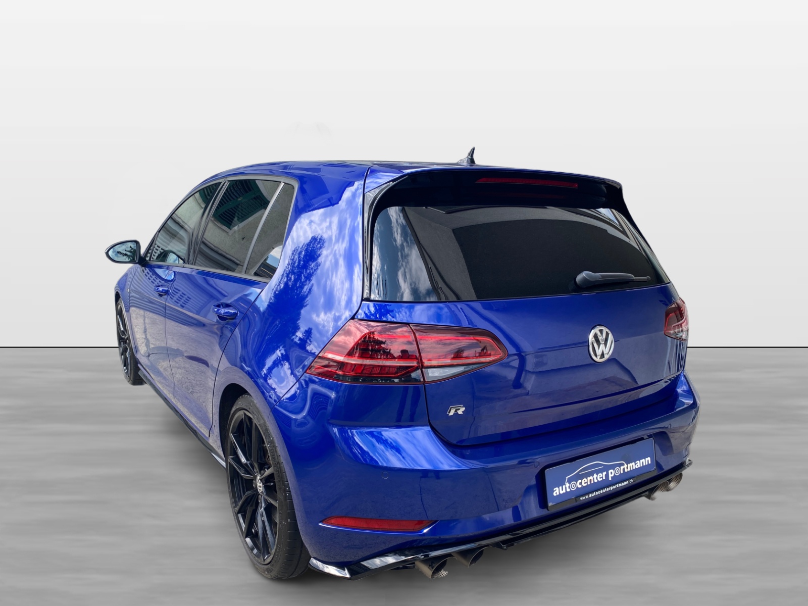 VW Golf 2.0 TSI R 4Motion DSG-image-11