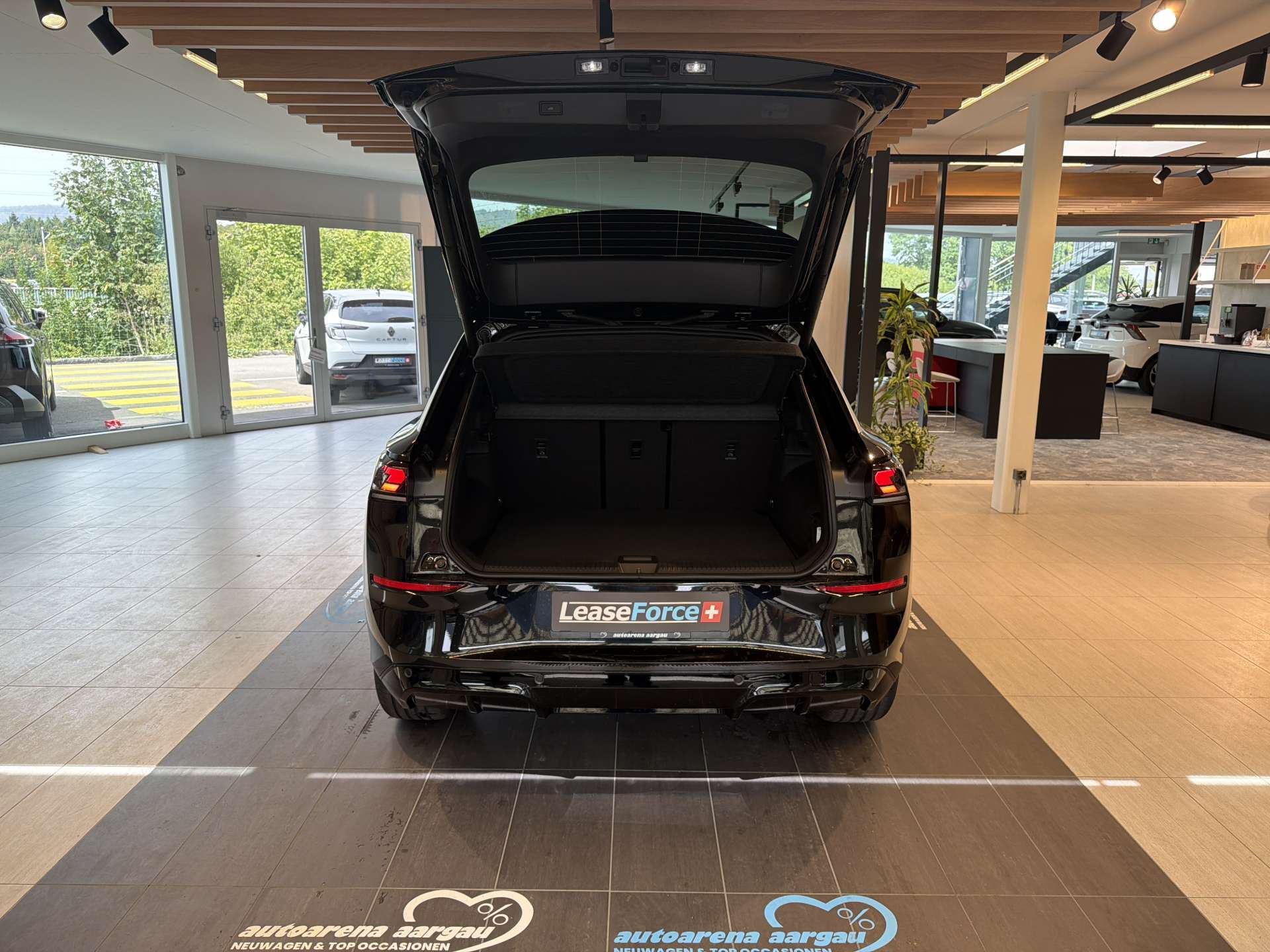 VW T-Roc 1.5 eTSi mHEV R-Line DSG-Automat-image-7
