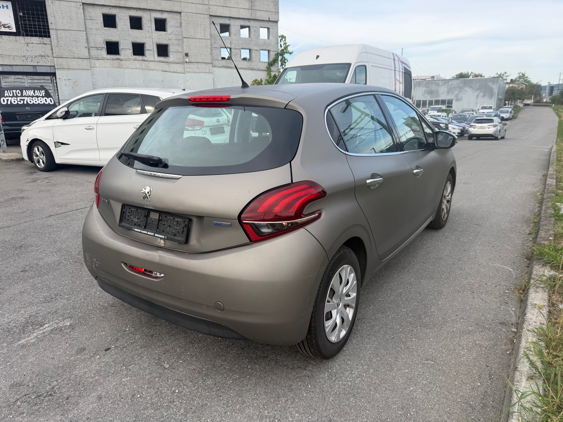 PEUGEOT 208 1.2 PureTech Access-image-1