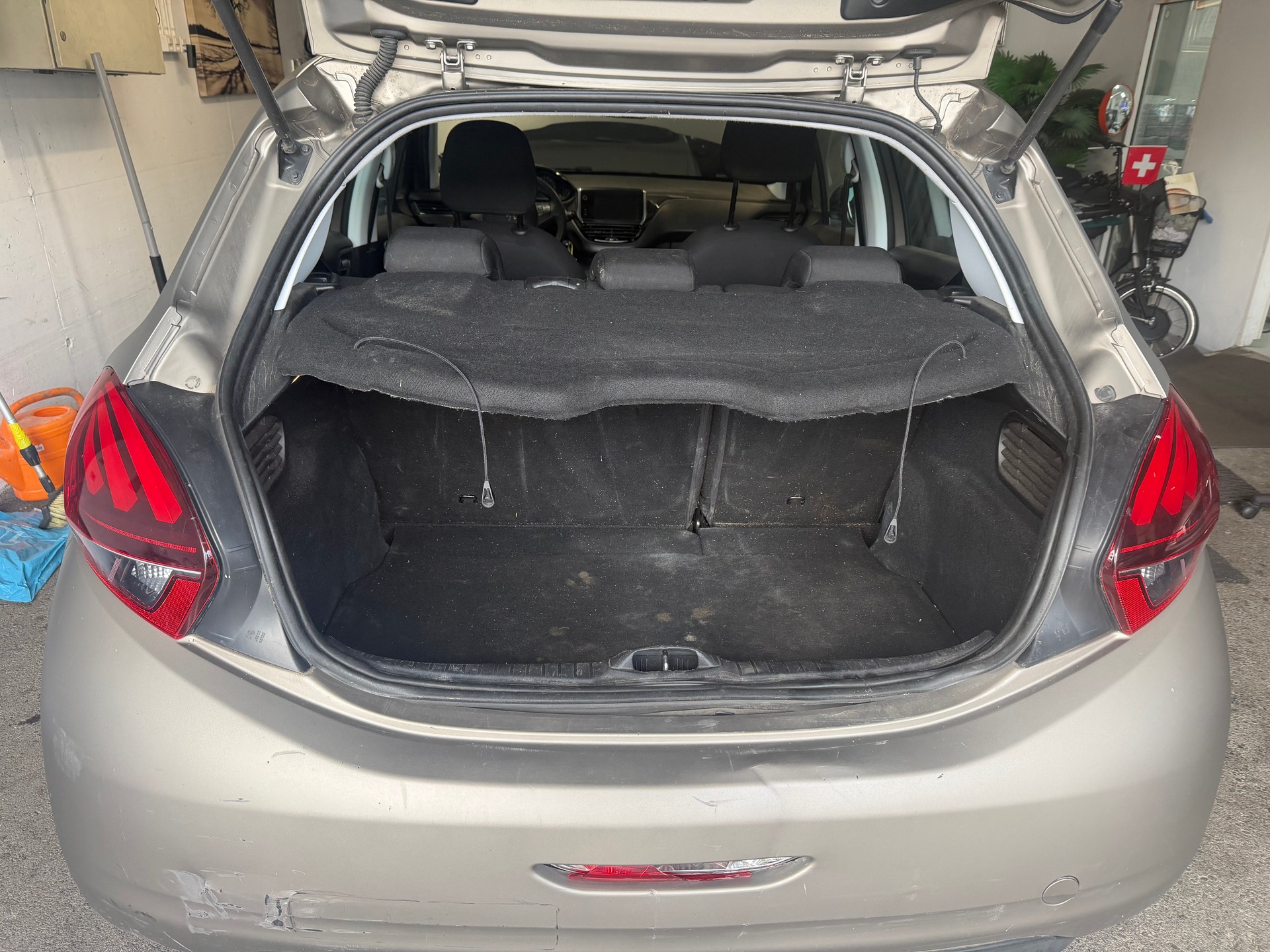 PEUGEOT 208 1.2 PureTech Access-image-12