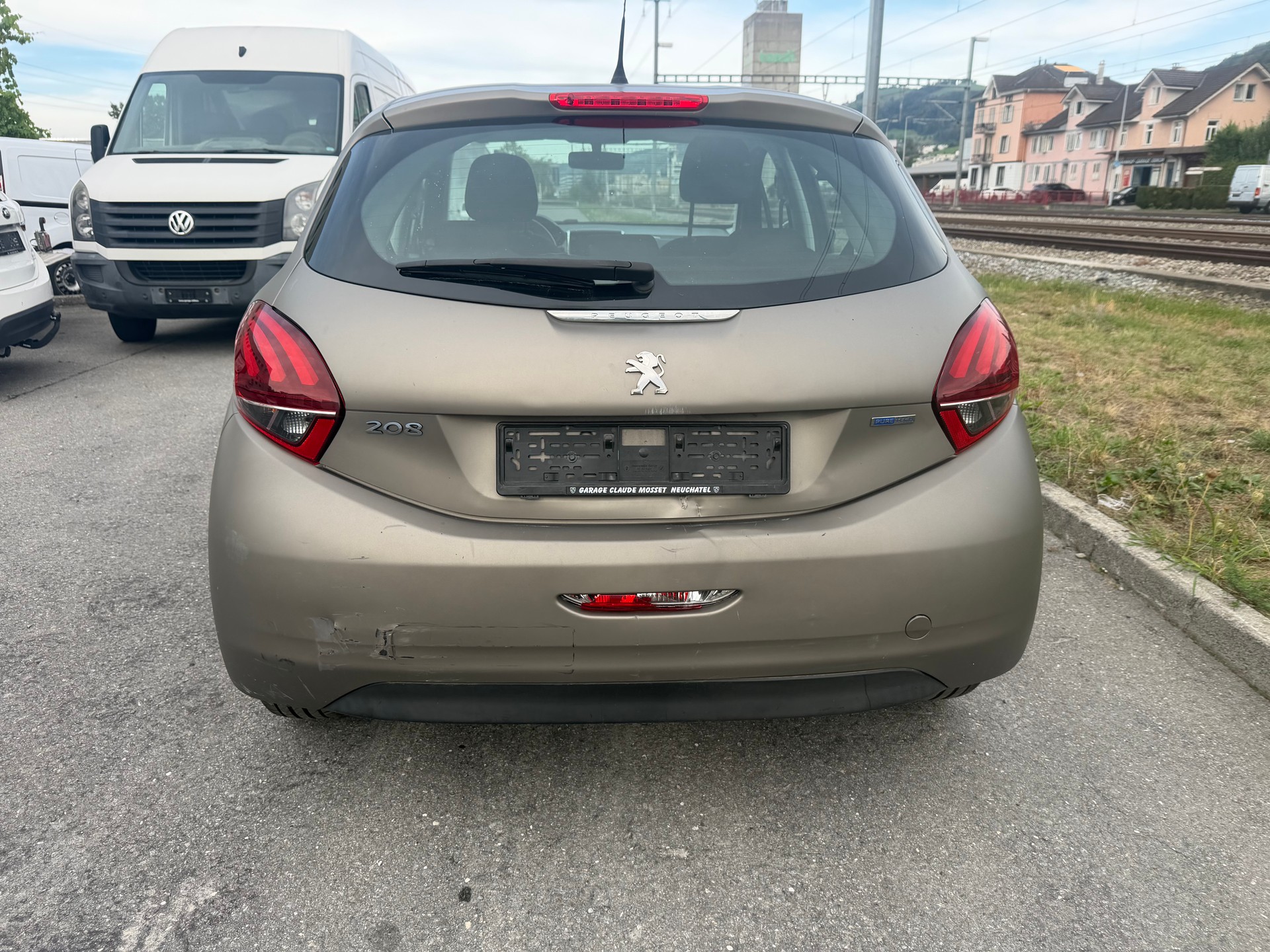 PEUGEOT 208 1.2 PureTech Access-image-4