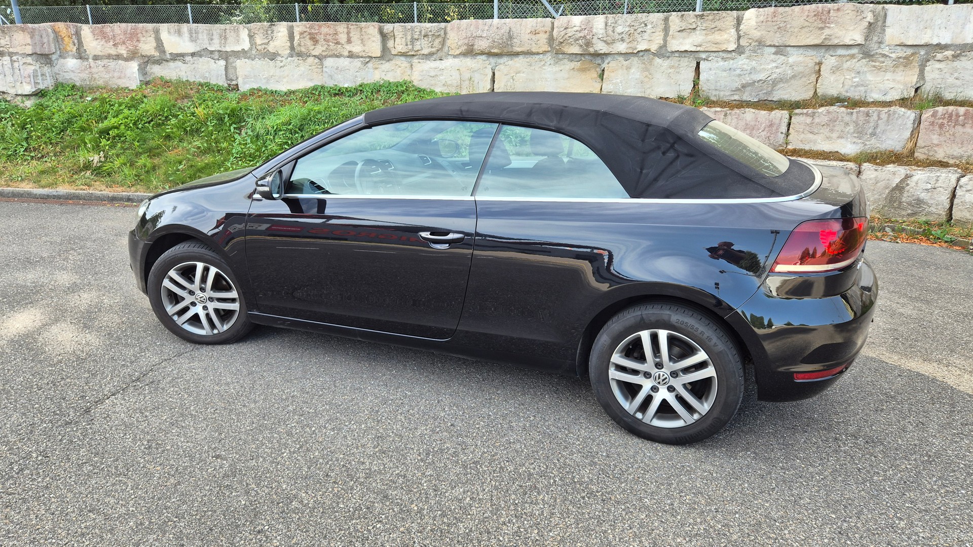 VW Golf Cabrio 1.2 TSI BlueMT-image-2