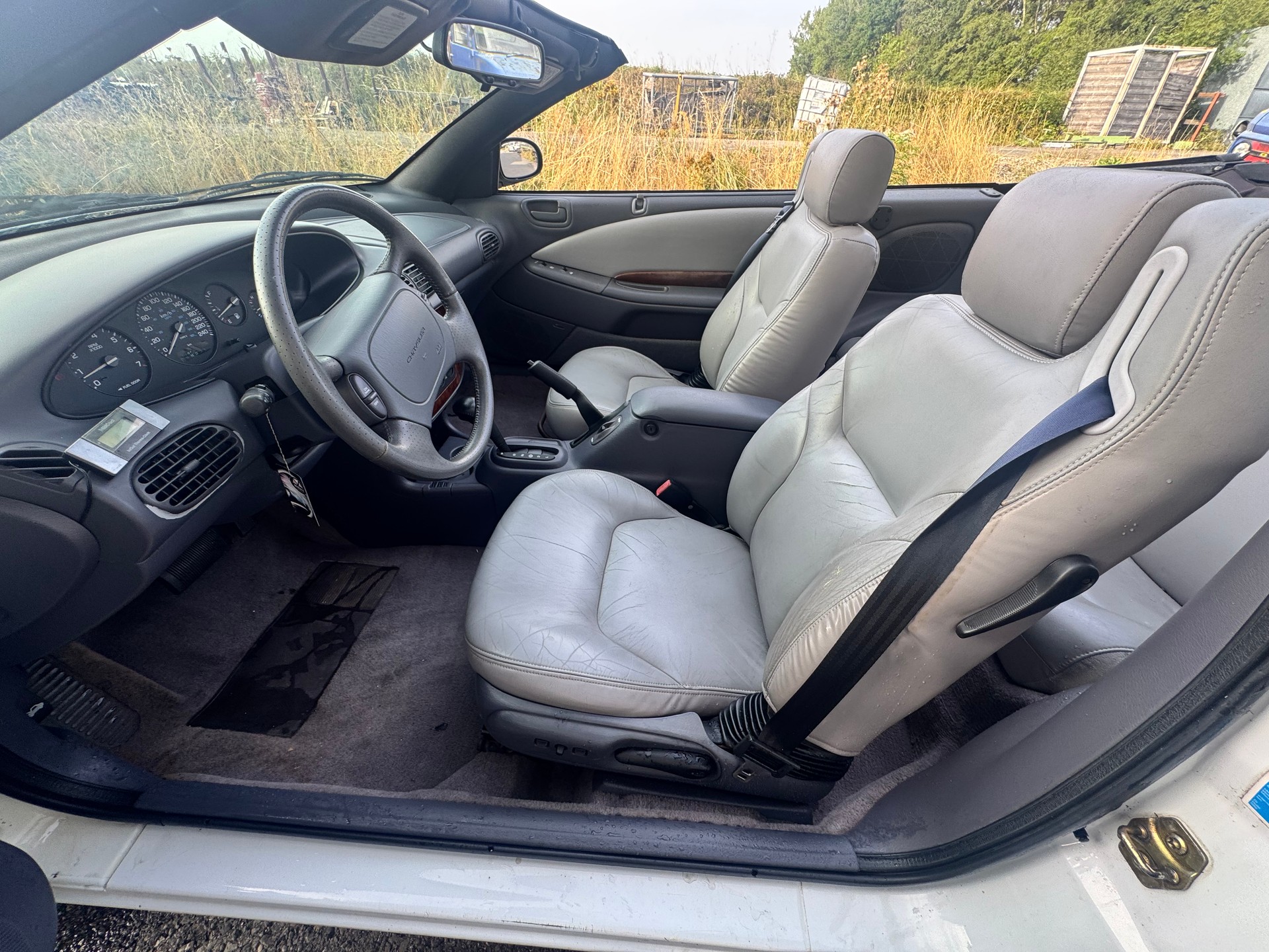 CHRYSLER Stratus 2.5 V6 LX Cabrio-image-7