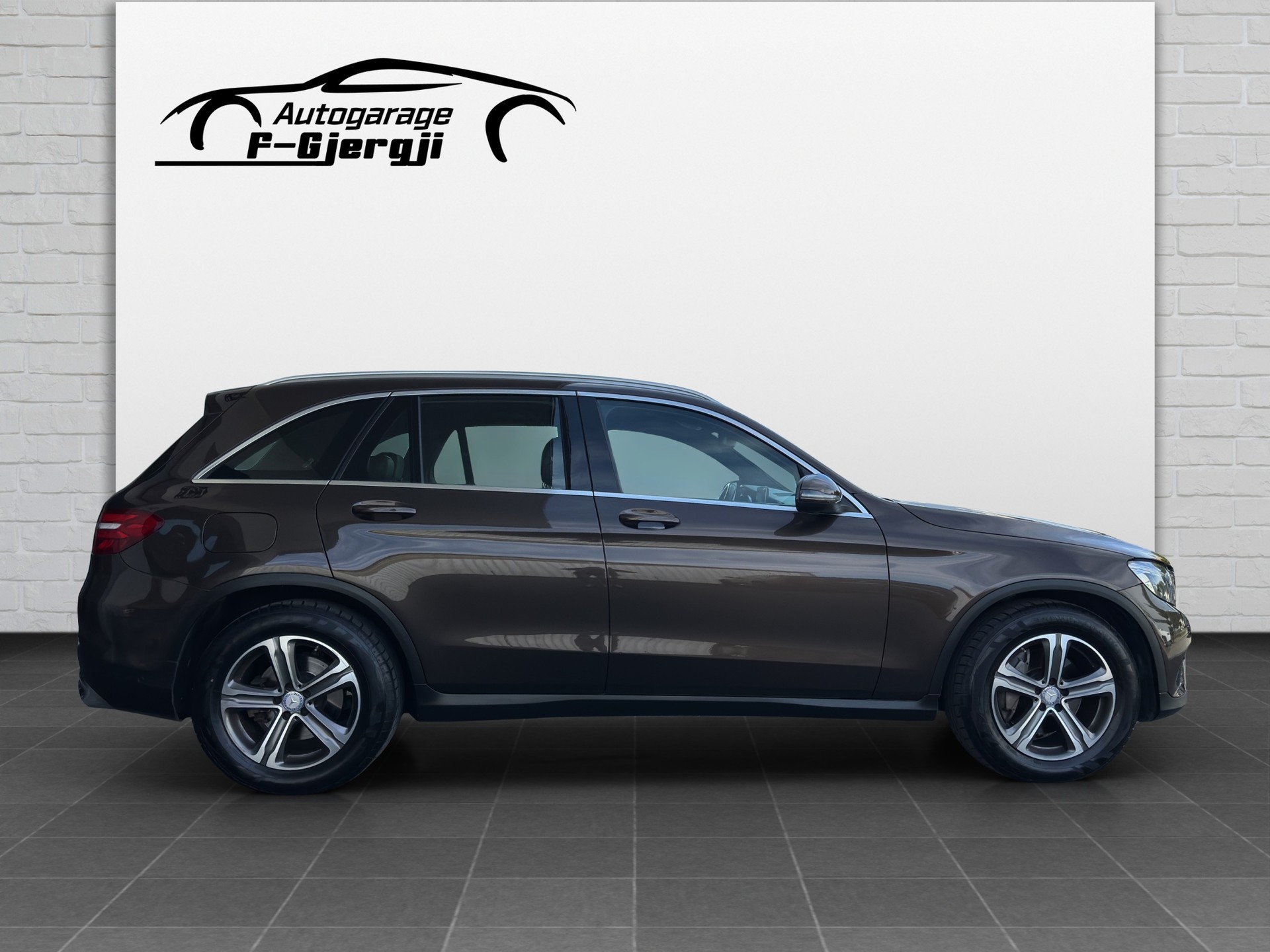 MERCEDES-BENZ GLC 250 d 4Matic 9G-Tronic-image-4