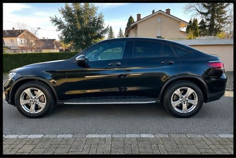 MERCEDES-BENZ GLC 220 d AMG Line 4m-image-2