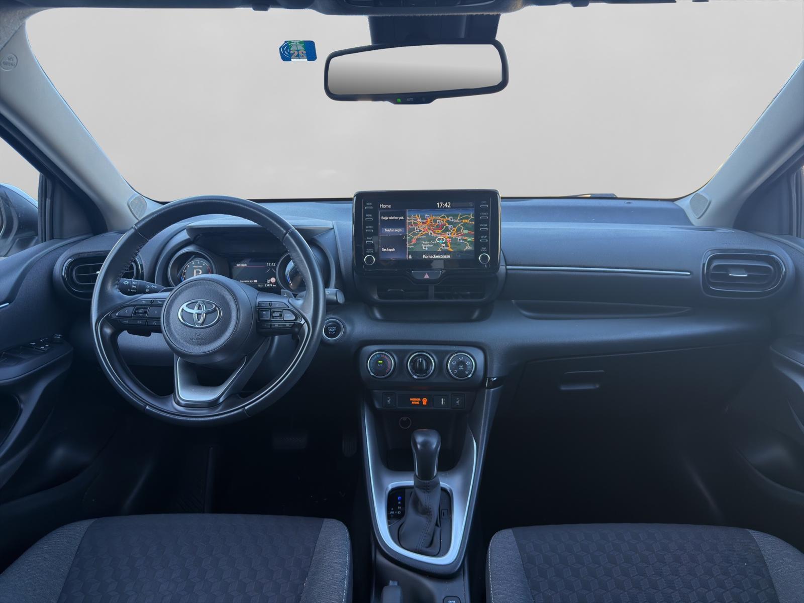 TOYOTA Yaris 1.5 Trend CVT-image-12