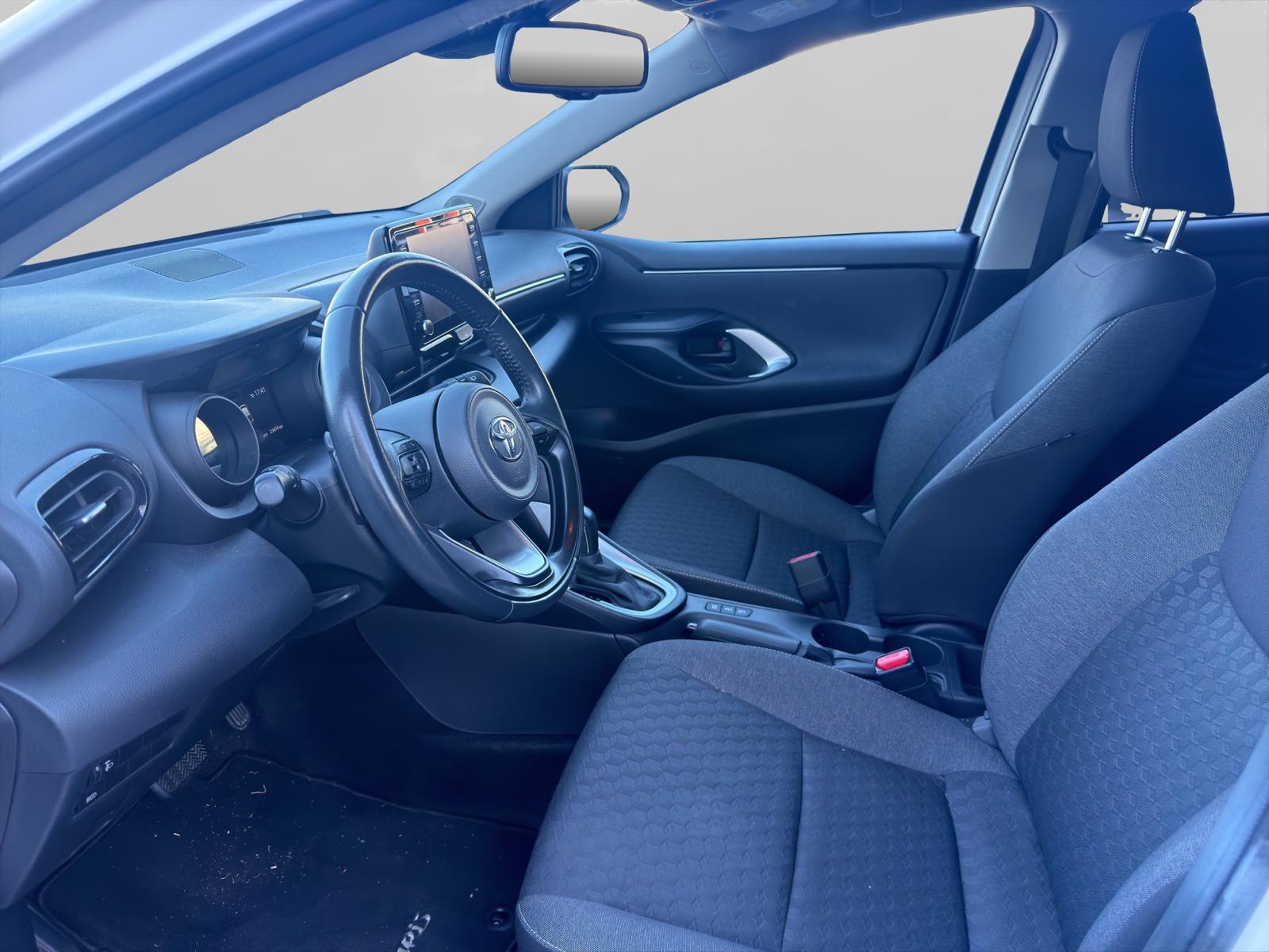 TOYOTA Yaris 1.5 Trend CVT-image-8