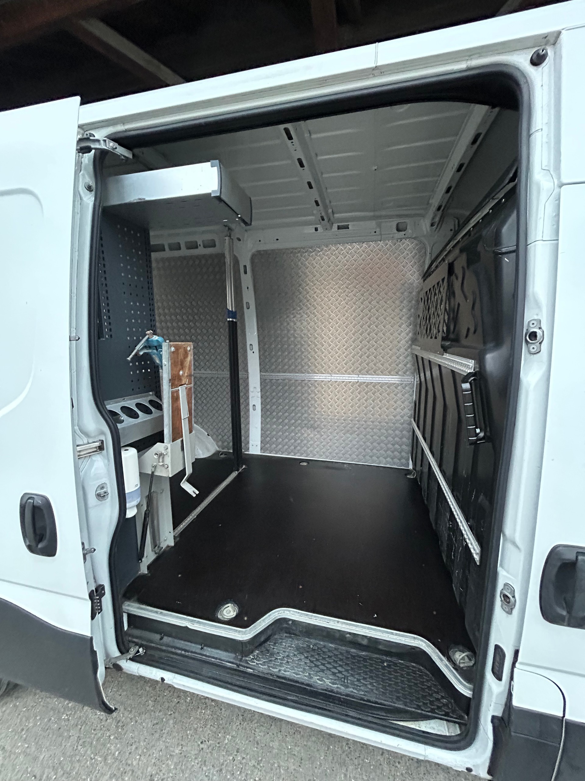 IVECO 3.0 HPI 180-image-3