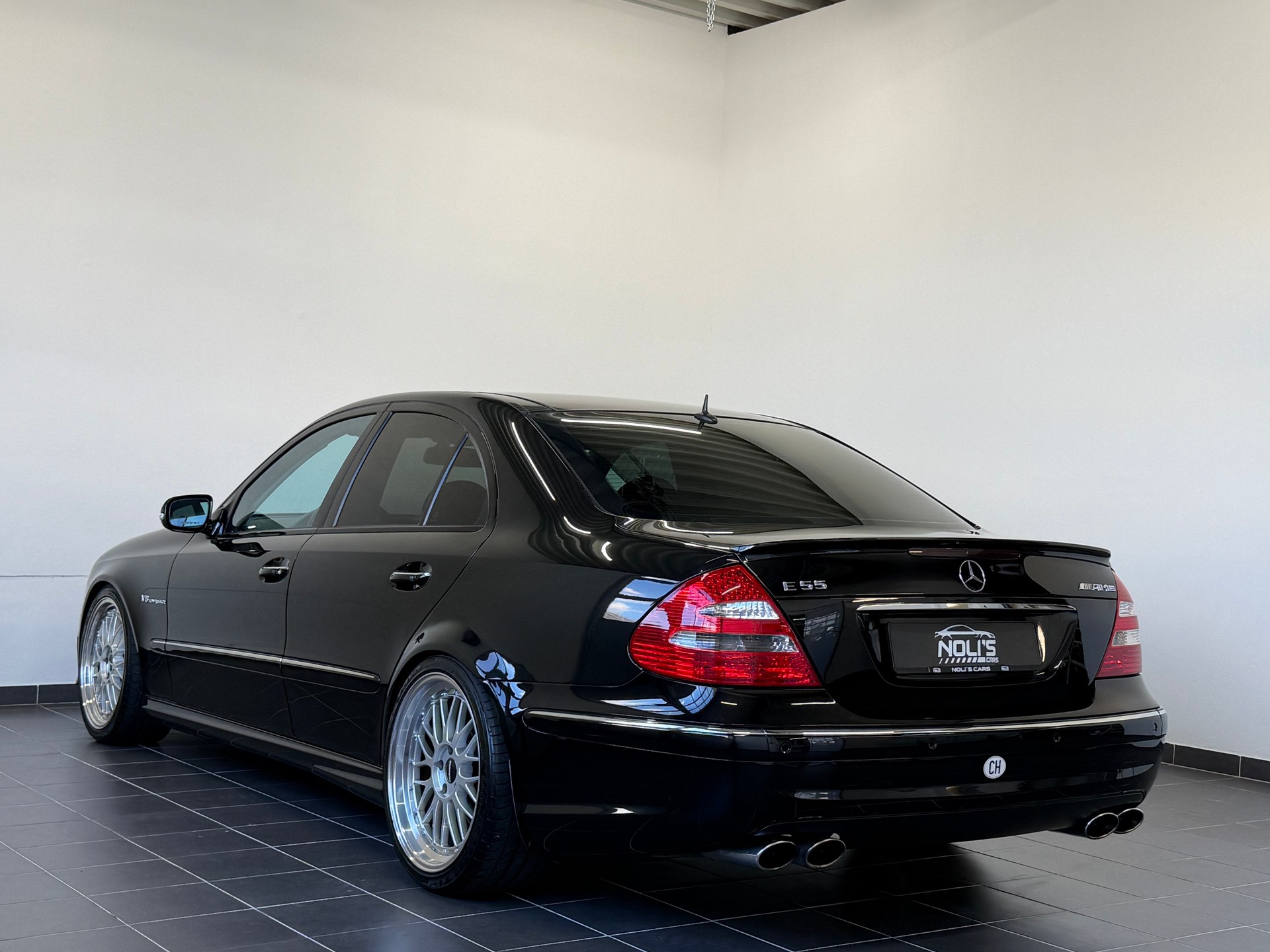 MERCEDES-BENZ E 55 AMG Avantgarde Automatic-image-7