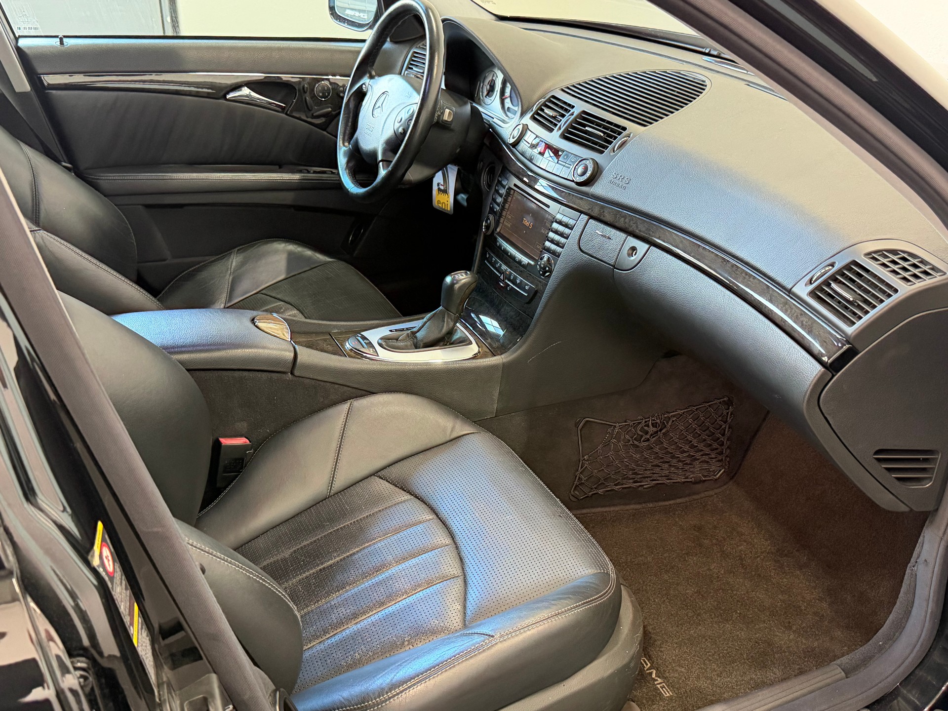 MERCEDES-BENZ E 55 AMG Avantgarde Automatic-image-10