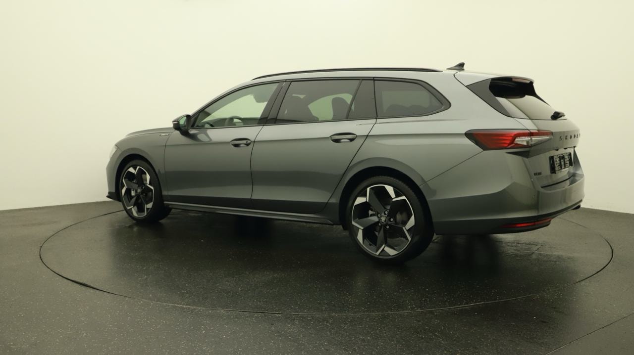 SKODA Superb Combi 2.0 TDi Sportline 4x4 DSG-showroom-element-2