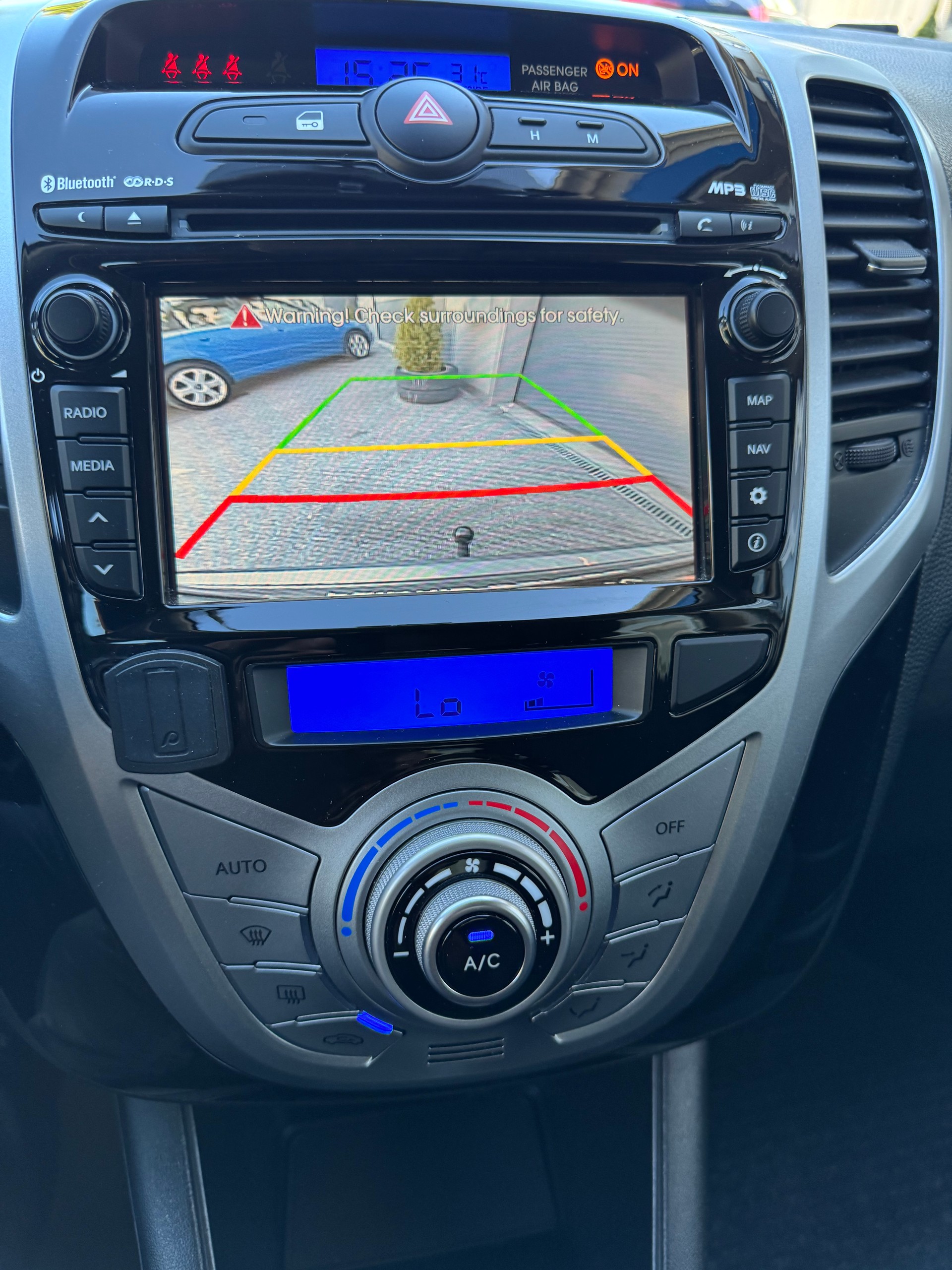 HYUNDAI iX20 1.6 Premium Automatic-image-10