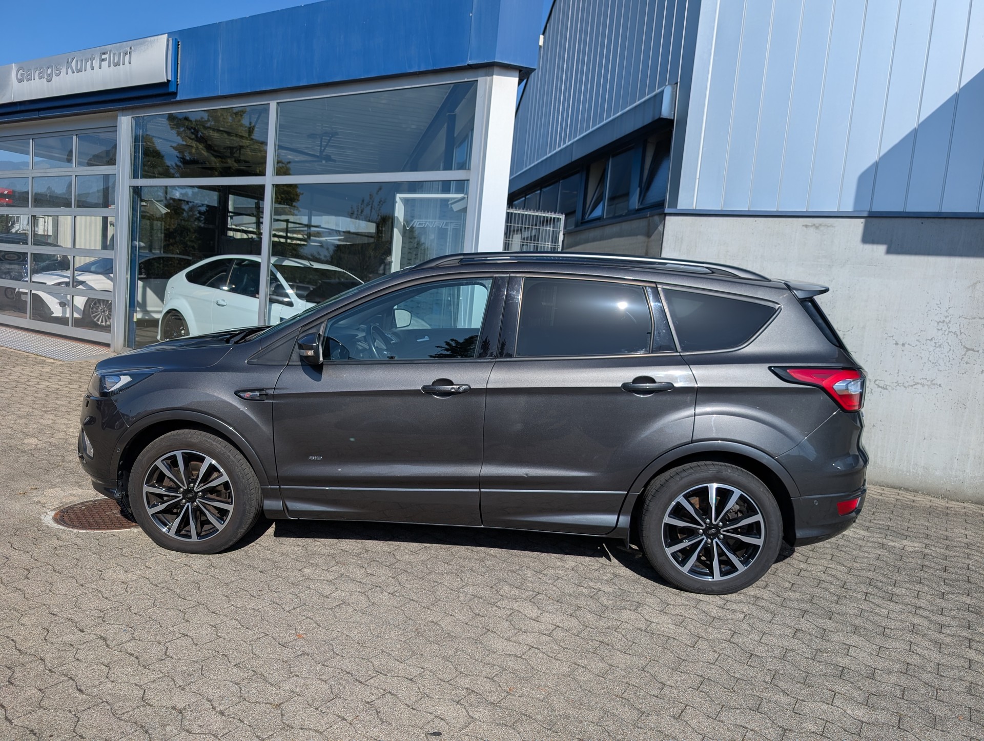 FORD Kuga 1.5 SCTi ST Line 4WD Automatic-image-7