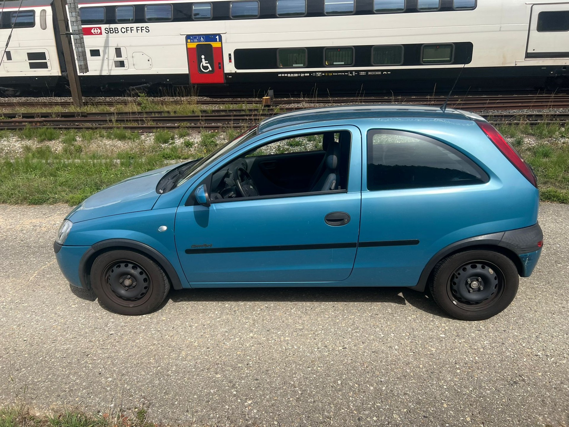OPEL Corsa 1.2 16V Comfort-image-2