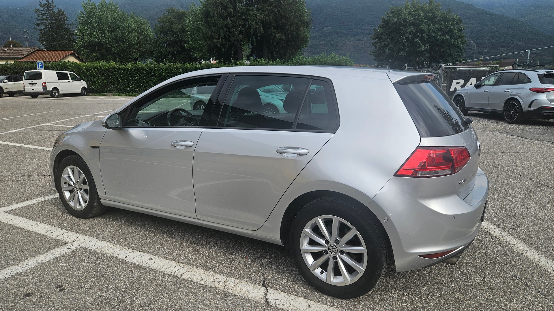 VW Golf 1.4 TSI Lounge DSG-image-3