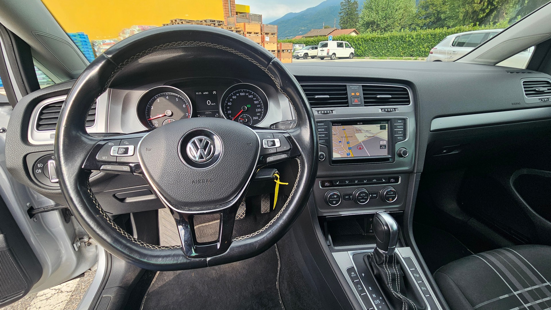 VW Golf 1.4 TSI Lounge DSG-image-10
