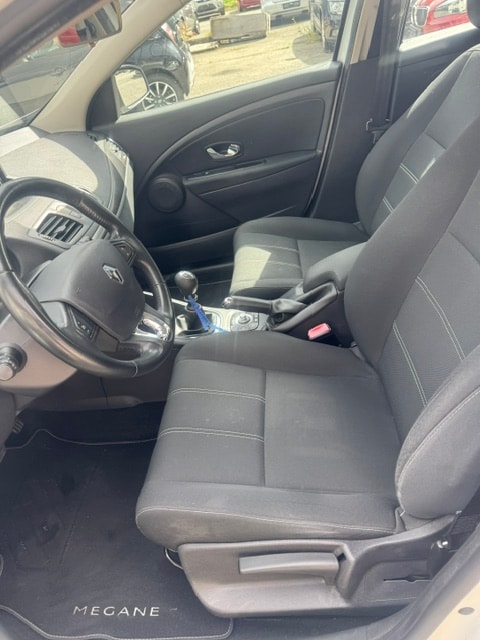 RENAULT Mégane Grandtour 1.5 dCi Energy-image-9