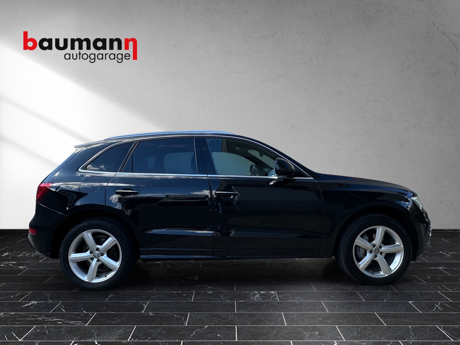 AUDI Q5 2.0 TDI quattro S-tronic-image-4
