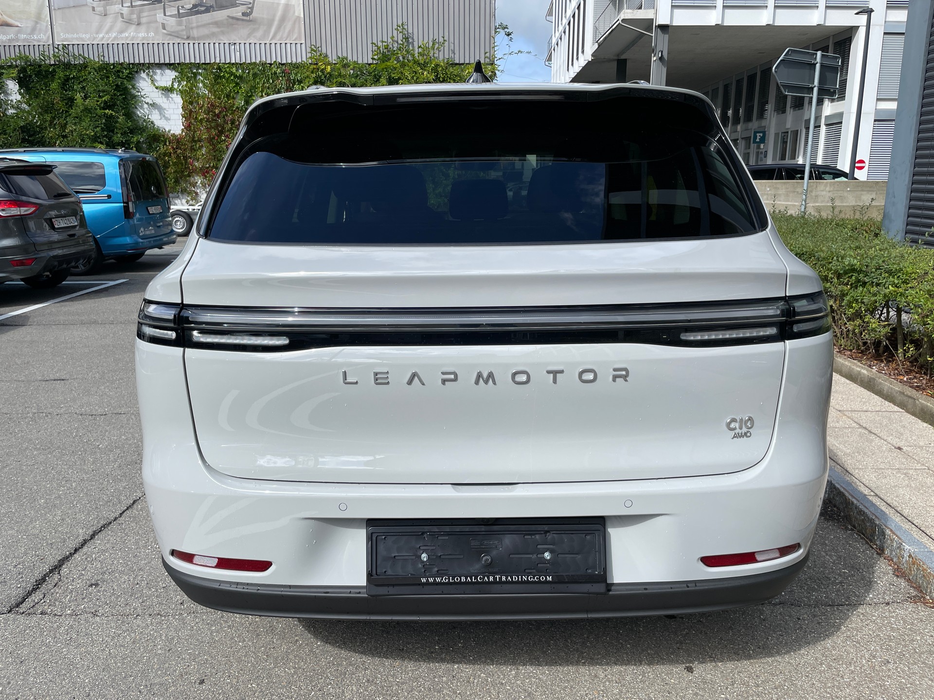 LEAPMOTOR C10 82kWh AWD ProMax Design 598hk AWD-image-3