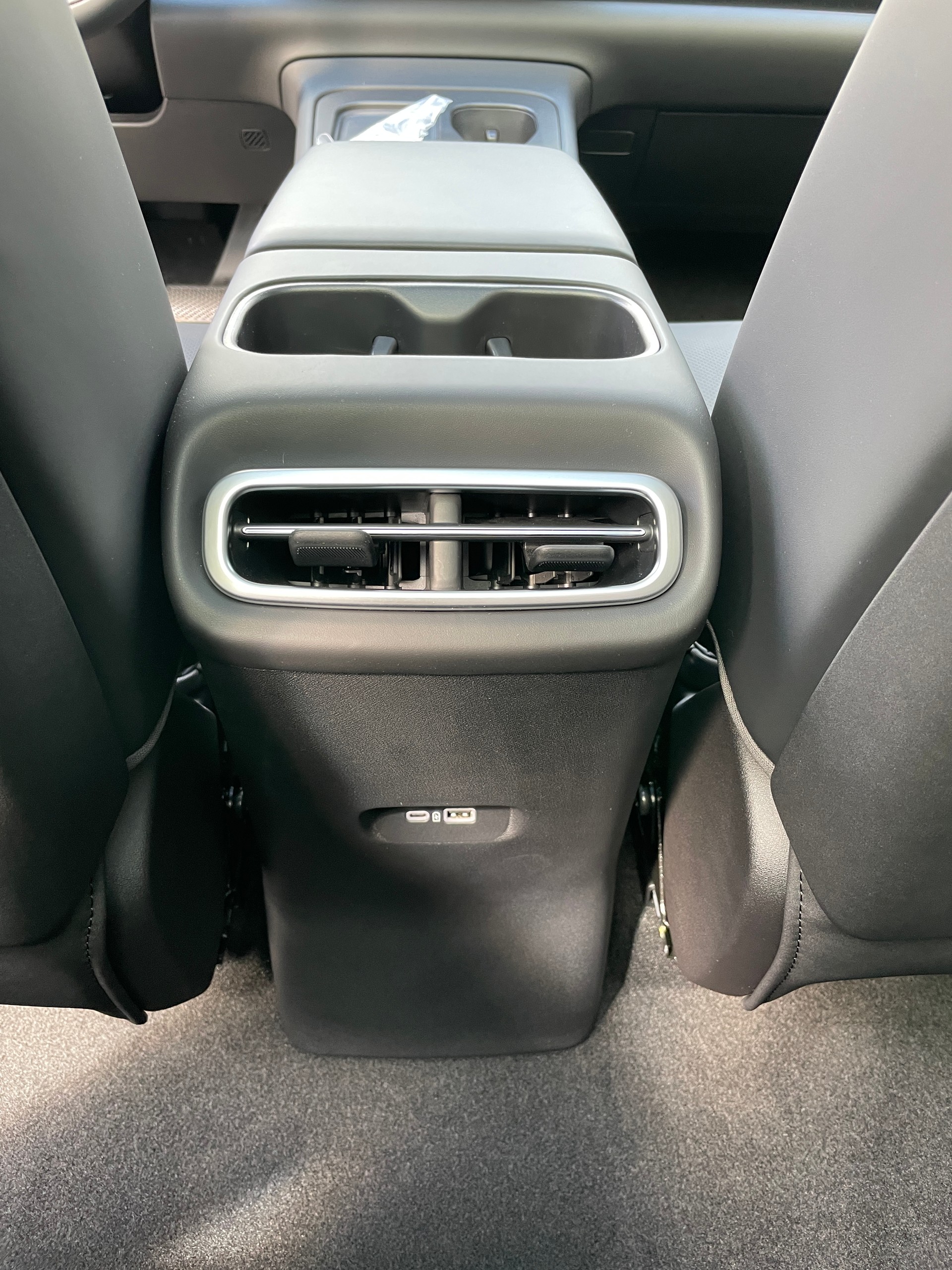 LEAPMOTOR C10 82kWh AWD ProMax Design 598hk AWD-image-15
