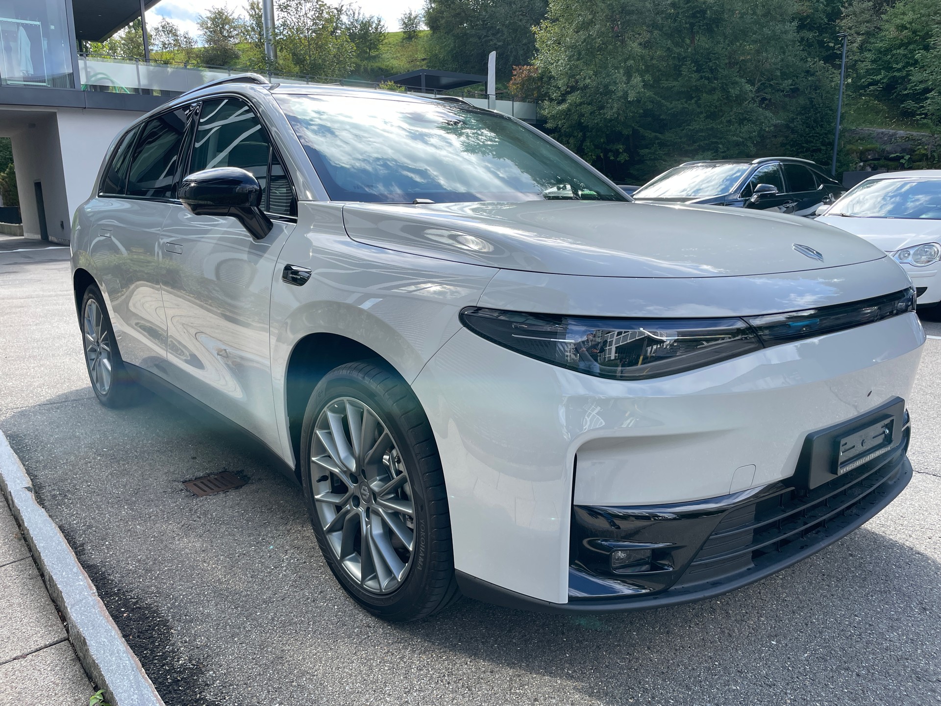 LEAPMOTOR C10 82kWh AWD ProMax Design 598hk AWD-image-6