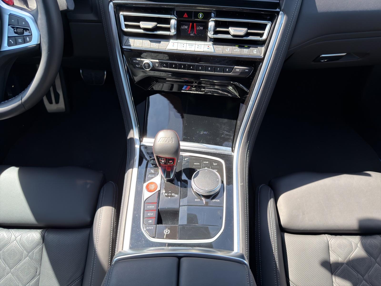 BMW M8 xDrive M Competition Gran Coupé-image-12