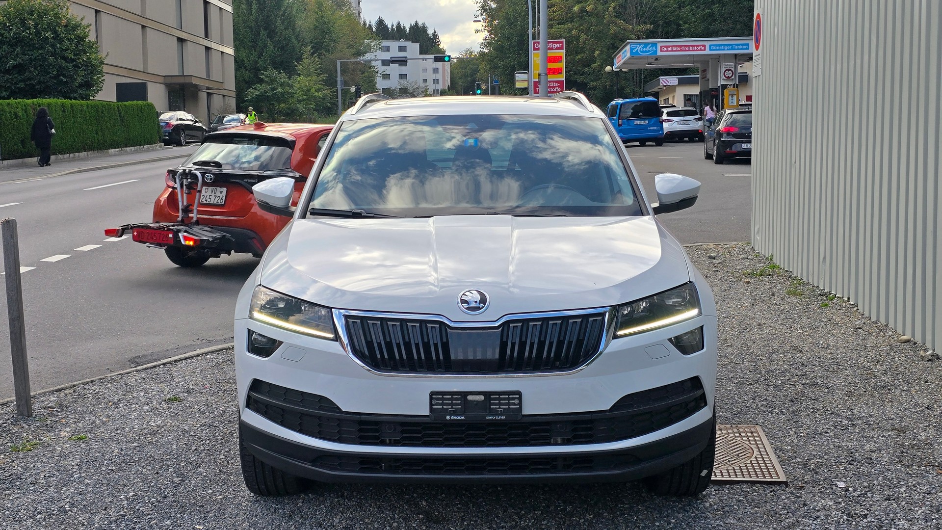 SKODA Karoq 2.0 TDI CR Style 4x4 DSG-image-2