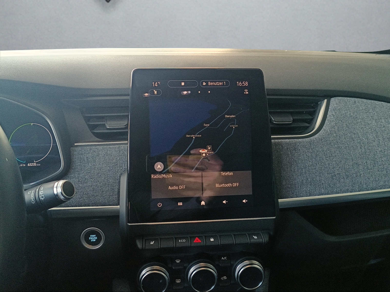 RENAULT Zoe Intens R135 (incl. Batterie)-image-11