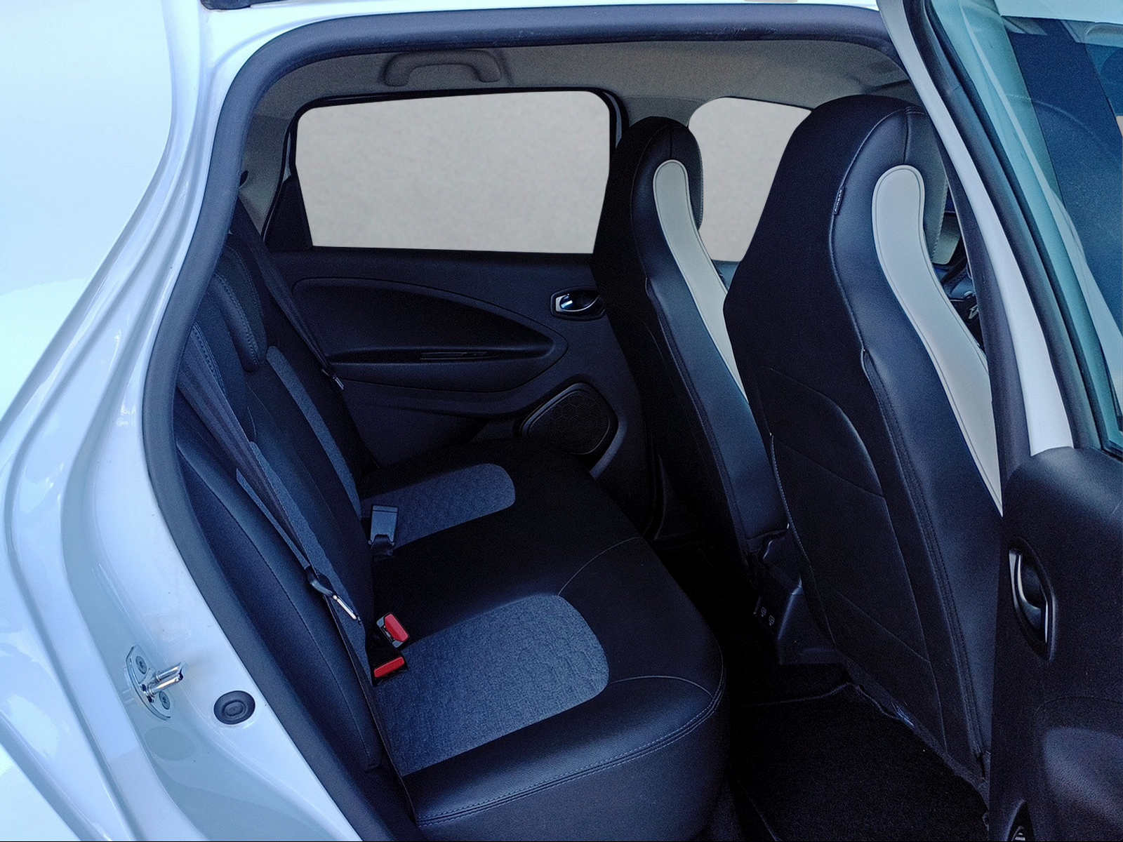 RENAULT Zoe Intens R135 (incl. Batterie)-image-12