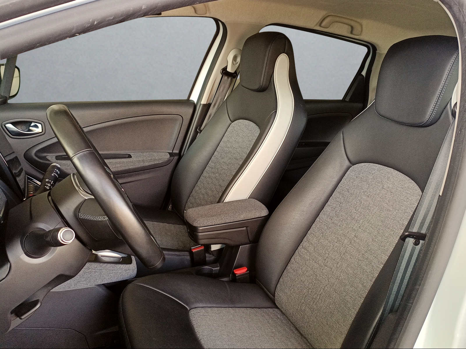 RENAULT Zoe Intens R135 (incl. Batterie)-image-9