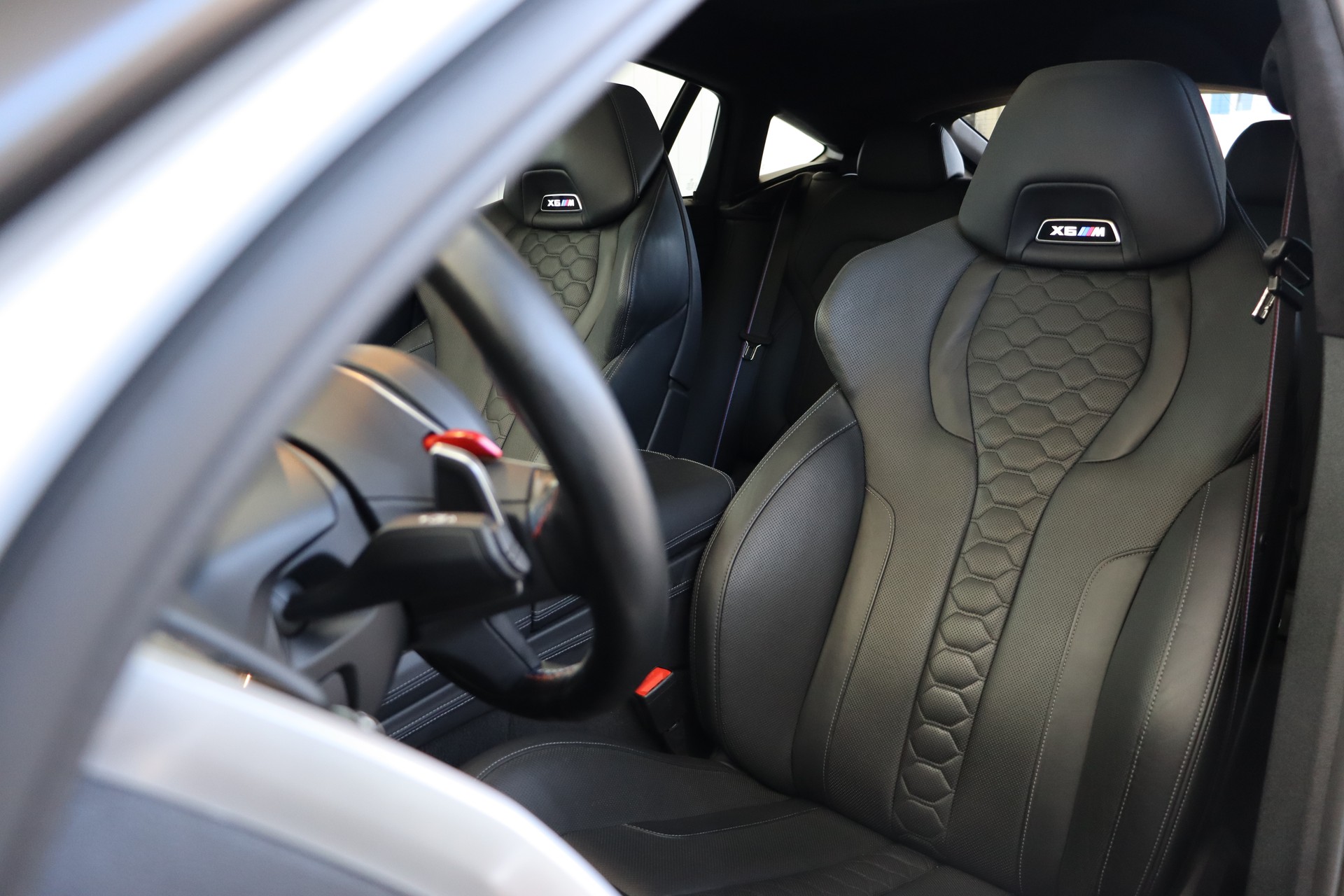 BMW X6M STEPTRONIC M COMPETITION * TIEFERGELEGT * MATTSCHWARZ * SKY-LOUNGE * FAHRASSISTENZ-PAKET *-image-15