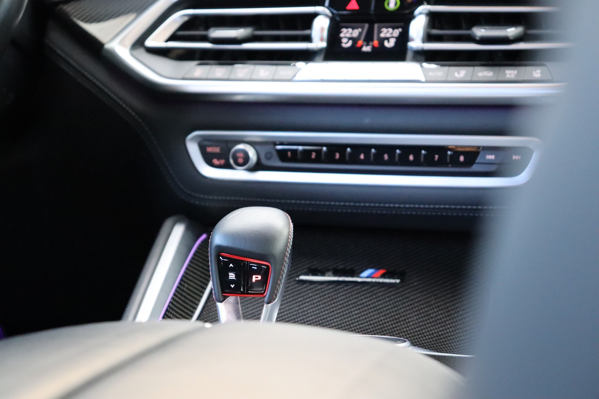 BMW X6M STEPTRONIC M COMPETITION * TIEFERGELEGT * MATTSCHWARZ * SKY-LOUNGE * FAHRASSISTENZ-PAKET *-image-31