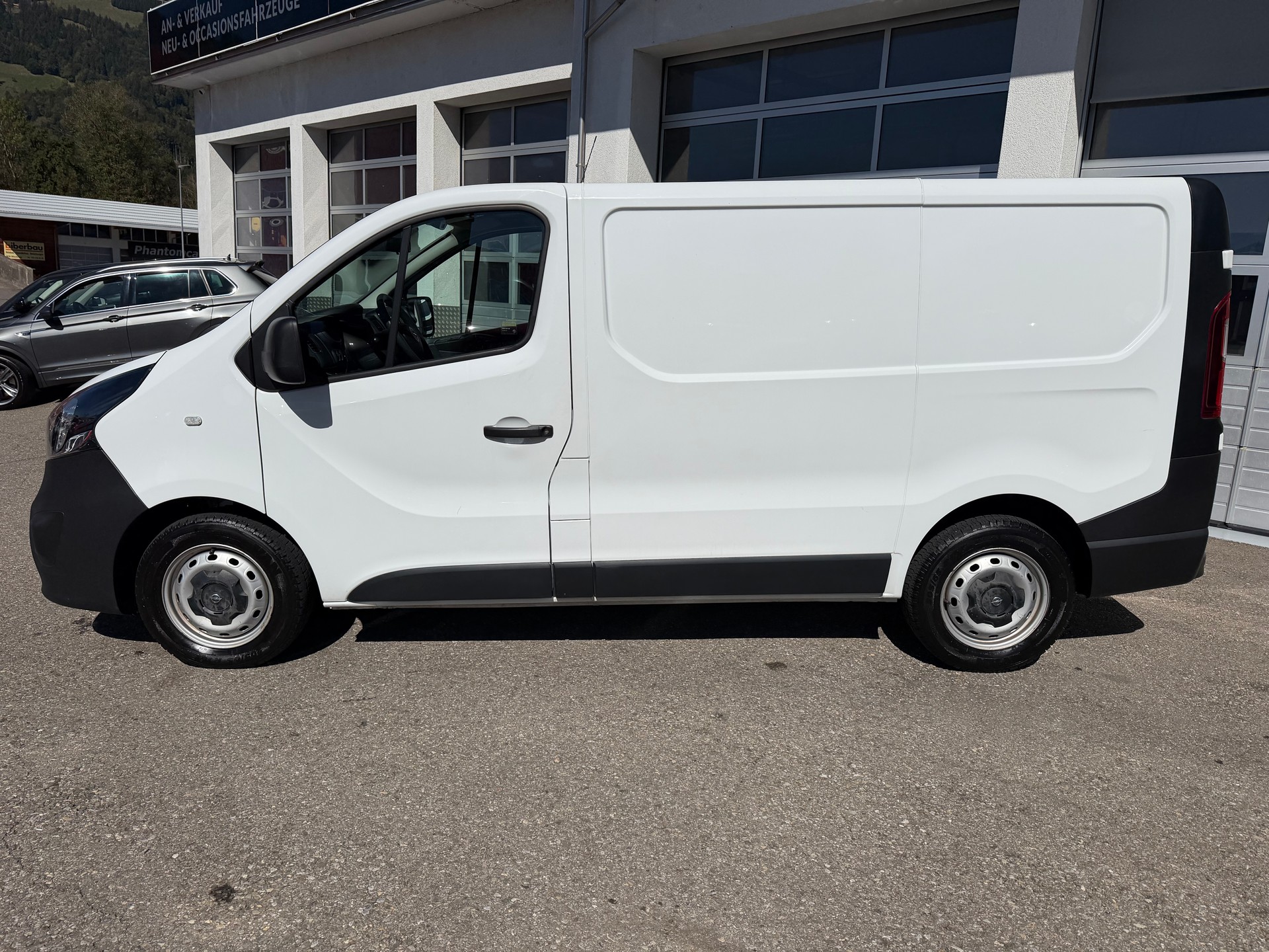 OPEL Vivaro 1.6 CDTI ecoFLEX 2.7t L1H1-image-1