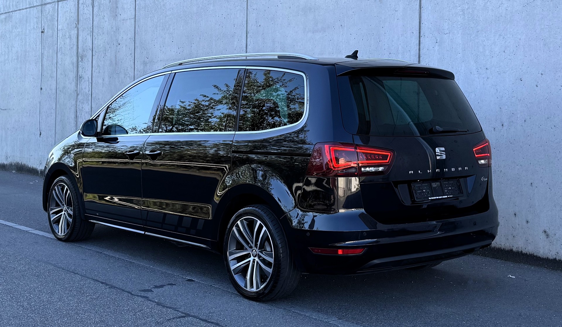 SEAT Alhambra 2.0 TDI DSG SWISS FR CH FZ | Service gepflegt | in gepflegten Zustand-image-4
